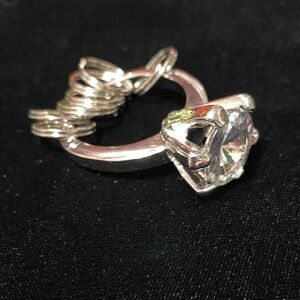 Elegant vintage Silver key chain Ring with Clear Gemstone